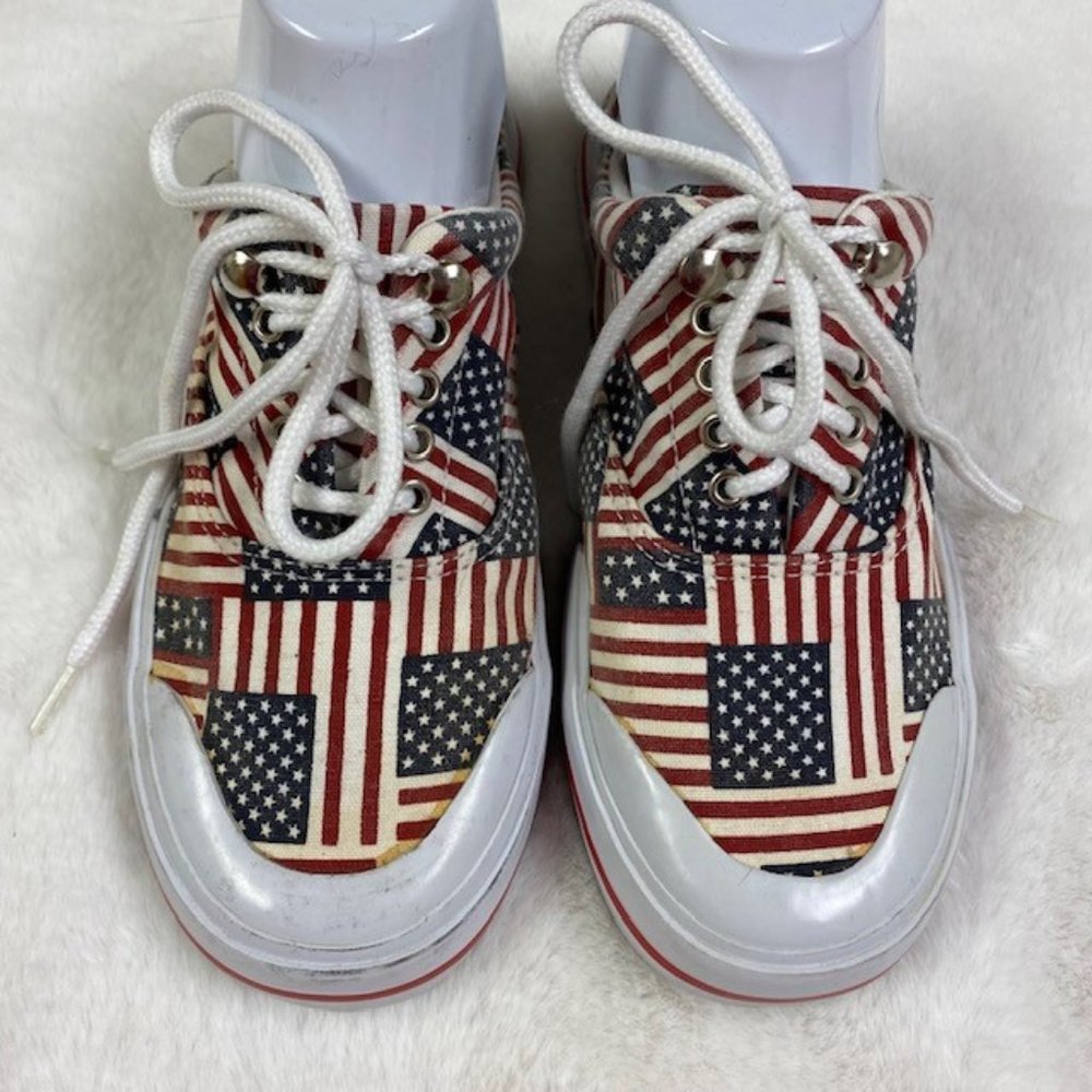 Jubilee USA Flag Slide On Sneakers, size 8‎
